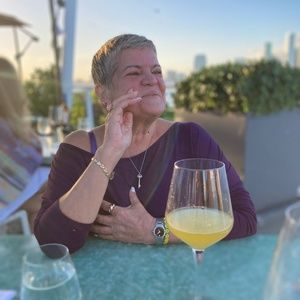 Meet your Posher, Carmen